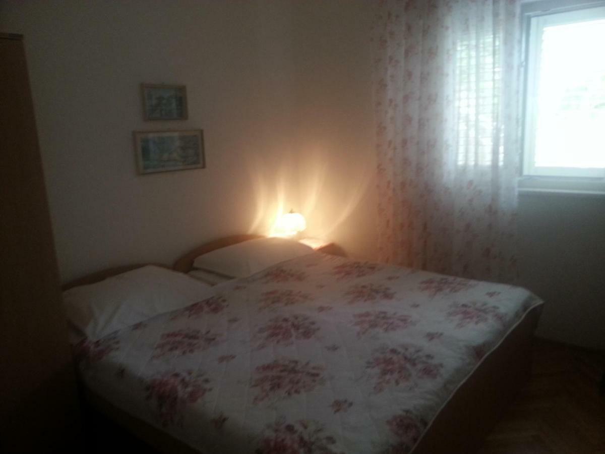 Apartmani Milisa L Primošten المظهر الخارجي الصورة